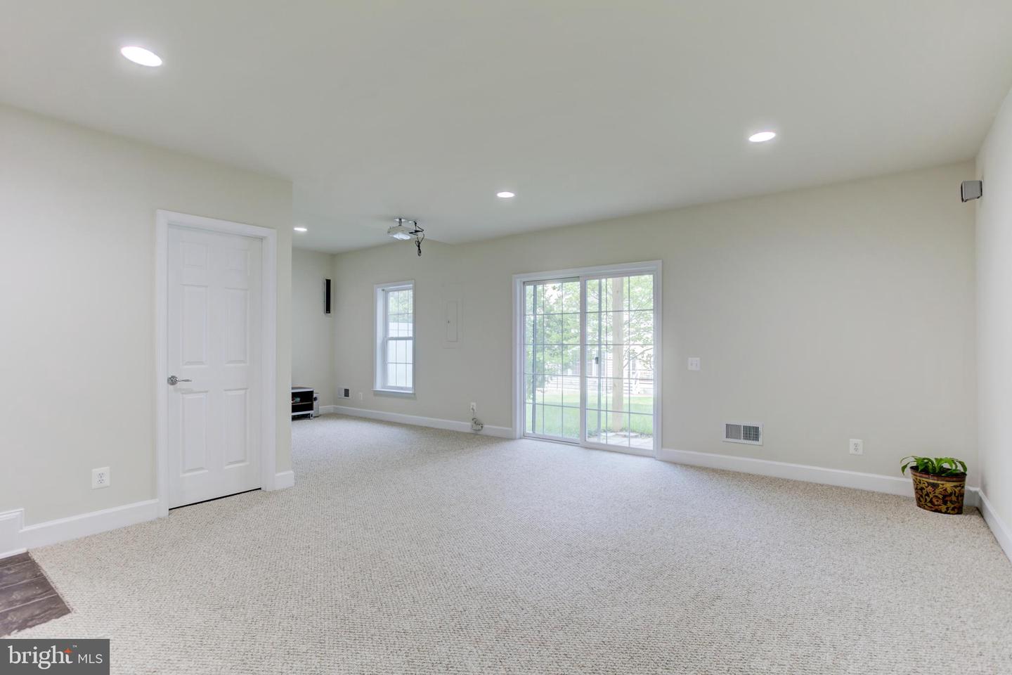 42900 BITTNER SQ, ASHBURN, Virginia 20148, 3 Bedrooms Bedrooms, ,2 BathroomsBathrooms,Residential,For sale,42900 BITTNER SQ,VALO2099442 MLS # VALO2099442