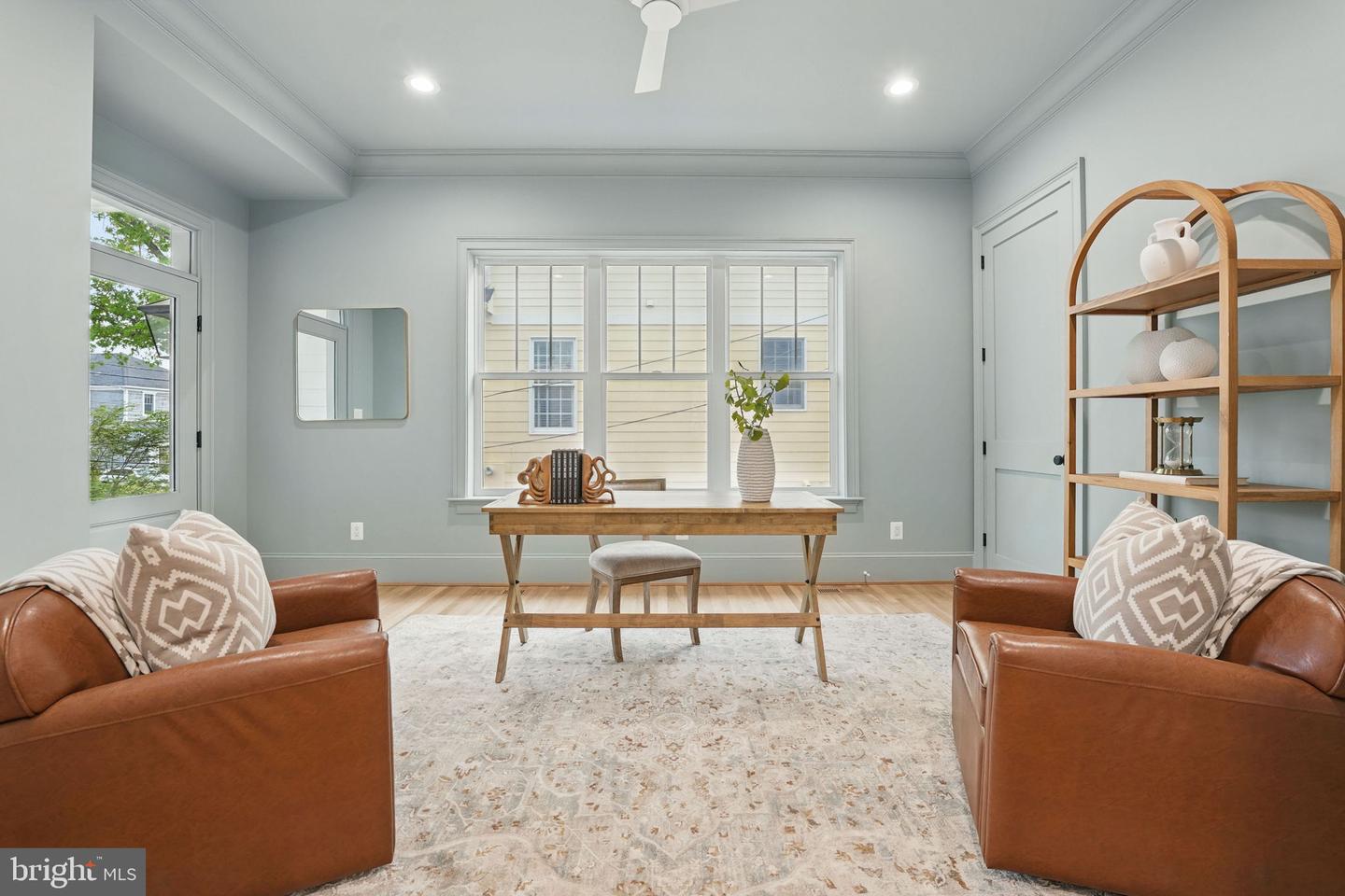 4705 25TH ST N, ARLINGTON, Virginia 22207, 7 Bedrooms Bedrooms, ,6 BathroomsBathrooms,Residential,For sale,4705 25TH ST N,VAAR2059122 MLS # VAAR2059122