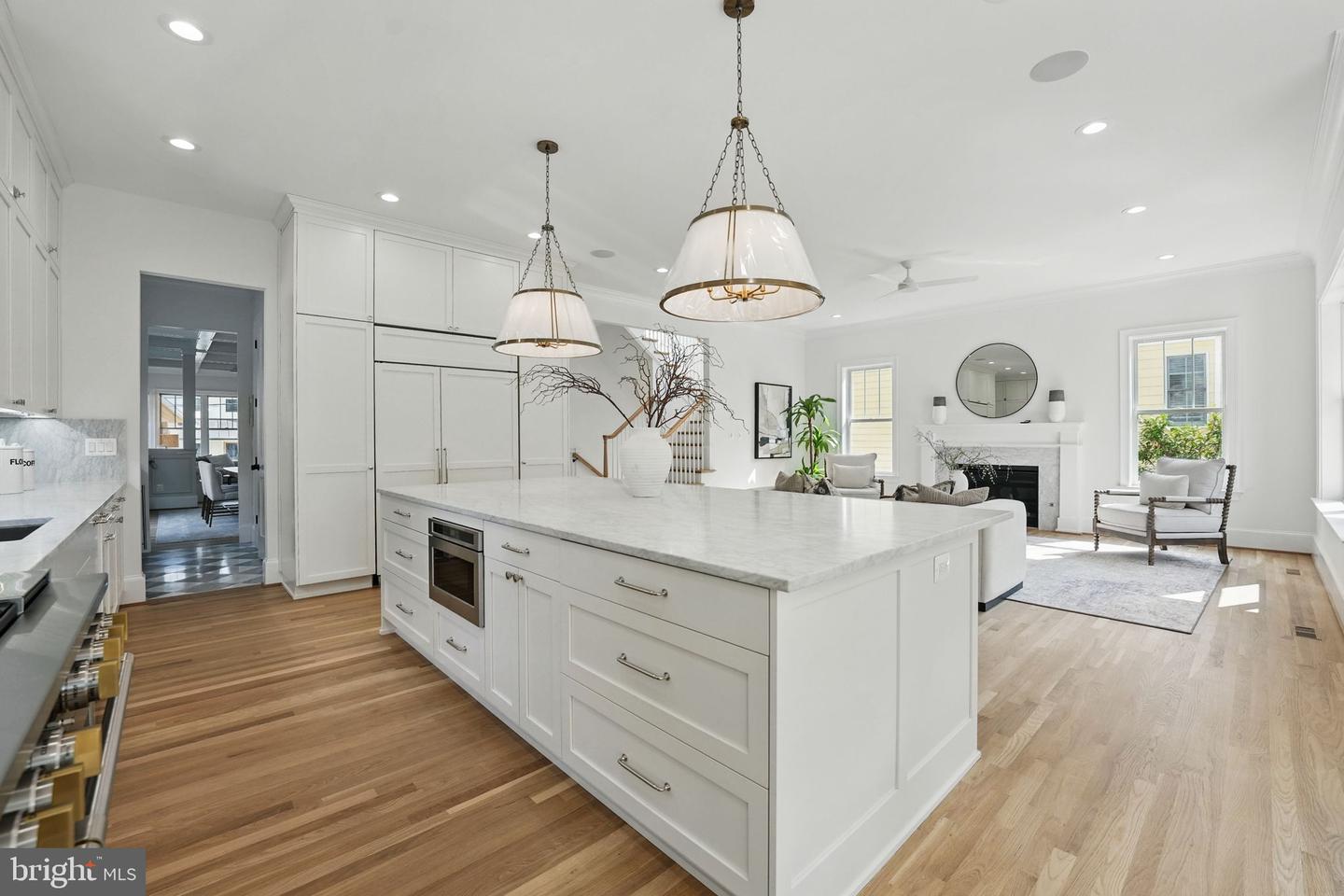 4705 25TH ST N, ARLINGTON, Virginia 22207, 7 Bedrooms Bedrooms, ,6 BathroomsBathrooms,Residential,For sale,4705 25TH ST N,VAAR2059122 MLS # VAAR2059122