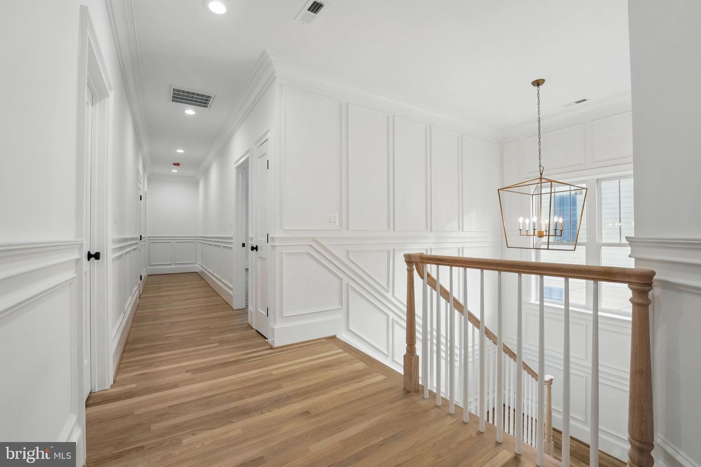 4705 25TH ST N, ARLINGTON, Virginia 22207, 7 Bedrooms Bedrooms, ,6 BathroomsBathrooms,Residential,For sale,4705 25TH ST N,VAAR2059122 MLS # VAAR2059122