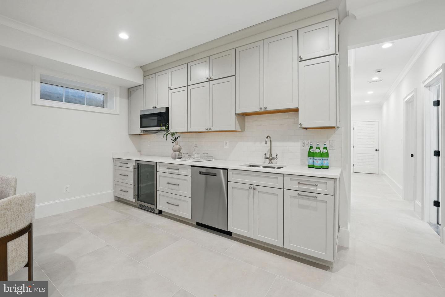 4705 25TH ST N, ARLINGTON, Virginia 22207, 7 Bedrooms Bedrooms, ,6 BathroomsBathrooms,Residential,For sale,4705 25TH ST N,VAAR2059122 MLS # VAAR2059122