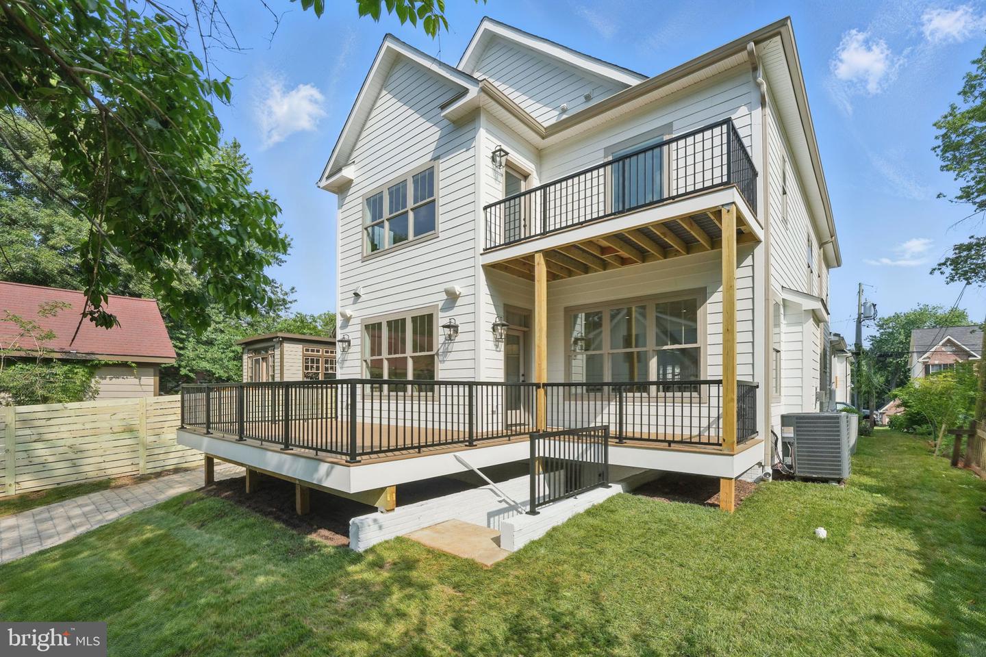 4705 25TH ST N, ARLINGTON, Virginia 22207, 7 Bedrooms Bedrooms, ,6 BathroomsBathrooms,Residential,For sale,4705 25TH ST N,VAAR2059122 MLS # VAAR2059122