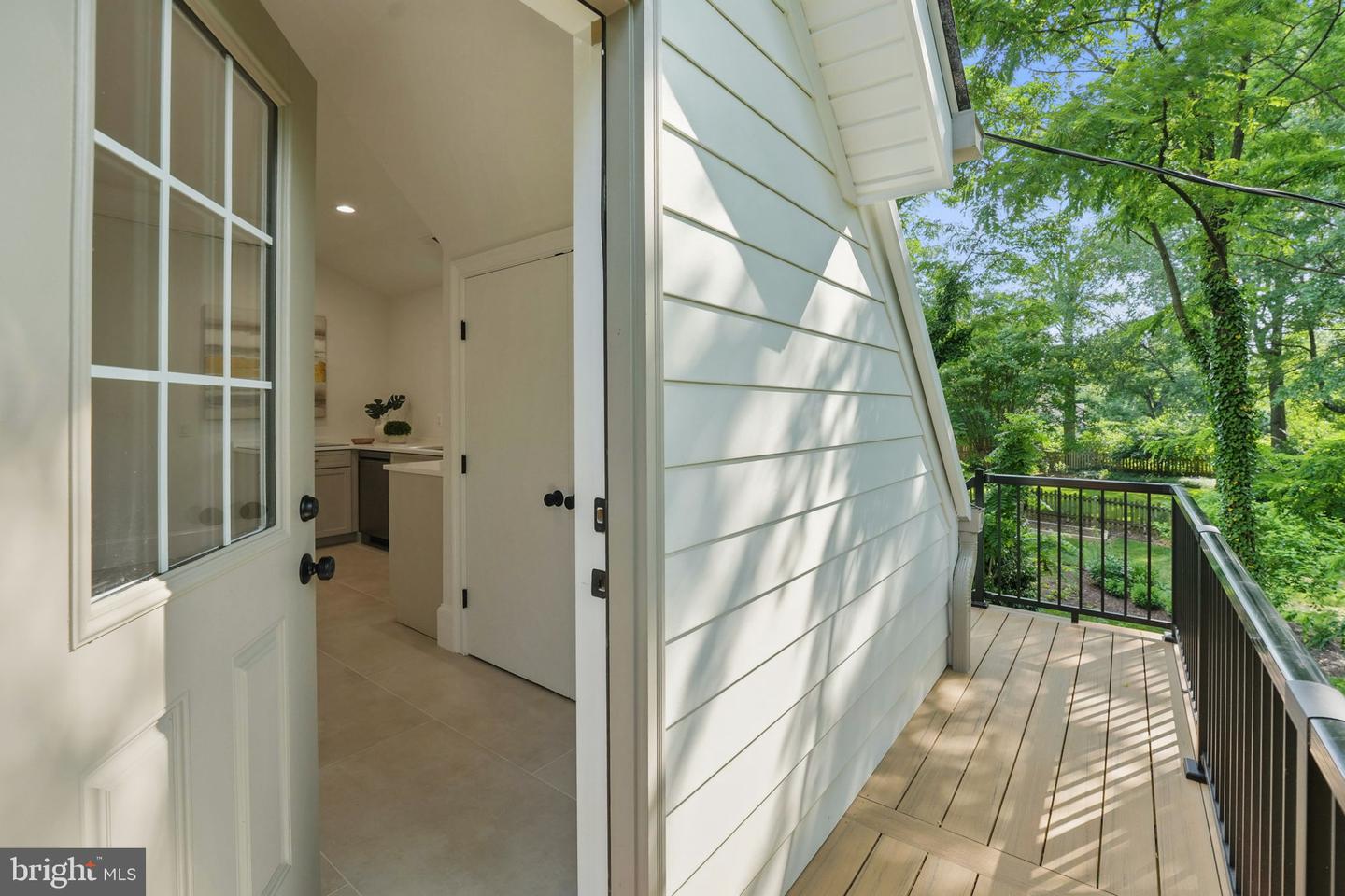 4705 25TH ST N, ARLINGTON, Virginia 22207, 7 Bedrooms Bedrooms, ,6 BathroomsBathrooms,Residential,For sale,4705 25TH ST N,VAAR2059122 MLS # VAAR2059122