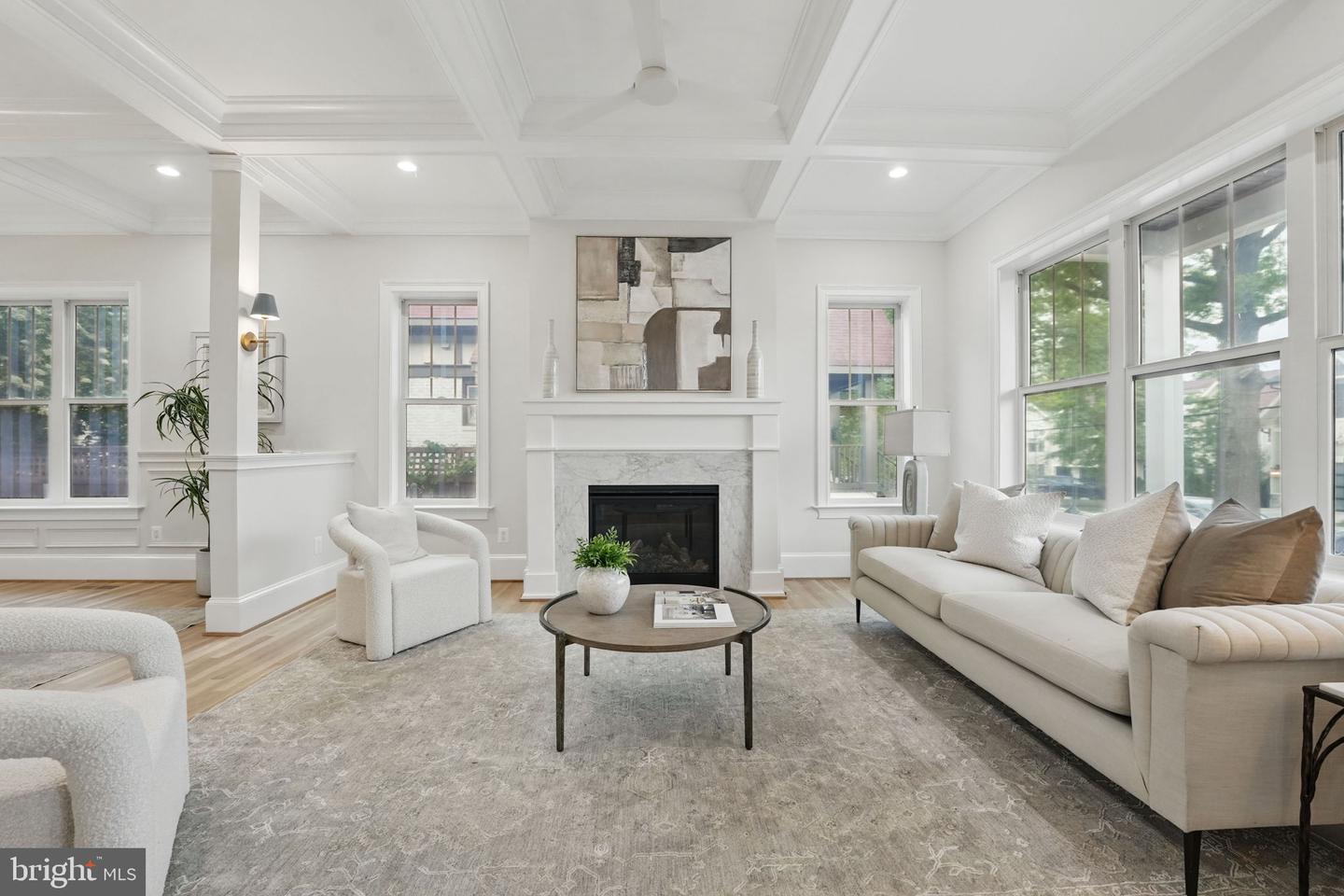 4705 25TH ST N, ARLINGTON, Virginia 22207, 7 Bedrooms Bedrooms, ,6 BathroomsBathrooms,Residential,For sale,4705 25TH ST N,VAAR2059122 MLS # VAAR2059122