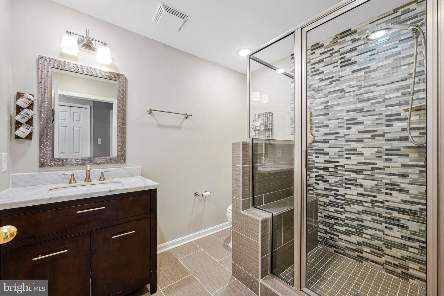 20605 CORNSTALK TER #101, ASHBURN, Virginia 20147, 2 Bedrooms Bedrooms, ,2 BathroomsBathrooms,Residential,For sale,20605 CORNSTALK TER #101,VALO2099204 MLS # VALO2099204