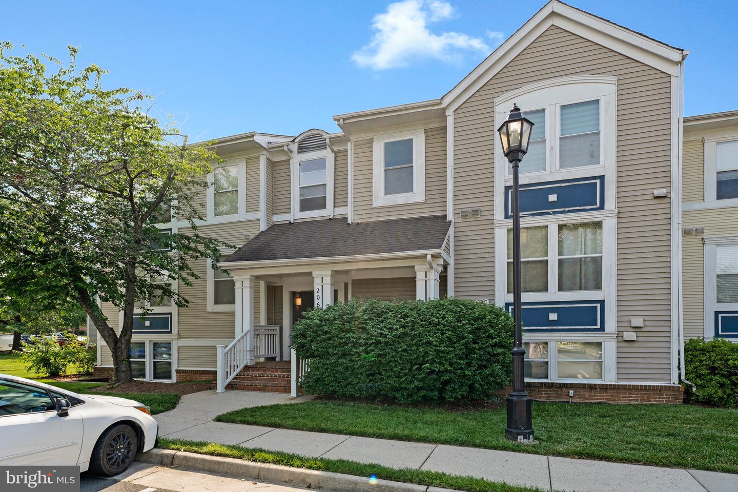 20605 CORNSTALK TER #101, ASHBURN, Virginia 20147, 2 Bedrooms Bedrooms, ,2 BathroomsBathrooms,Residential,For sale,20605 CORNSTALK TER #101,VALO2099204 MLS # VALO2099204
