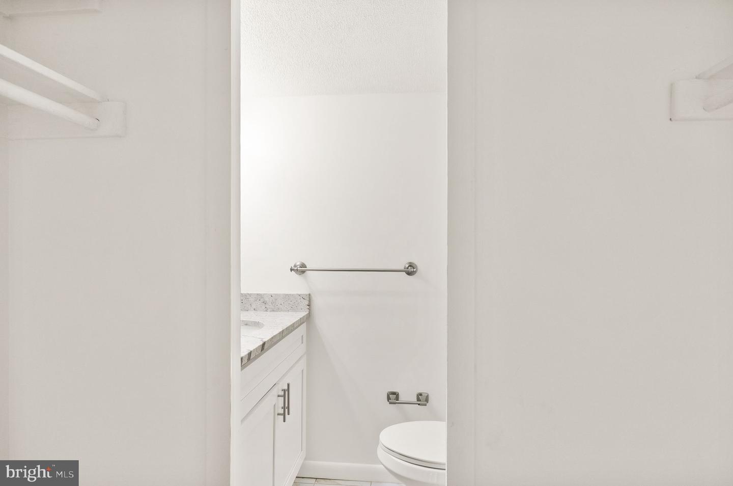 2030 N ADAMS ST #303, ARLINGTON, Virginia 22201, 2 Bedrooms Bedrooms, ,1 BathroomBathrooms,Residential,For sale,2030 N ADAMS ST #303,VAAR2059010 MLS # VAAR2059010