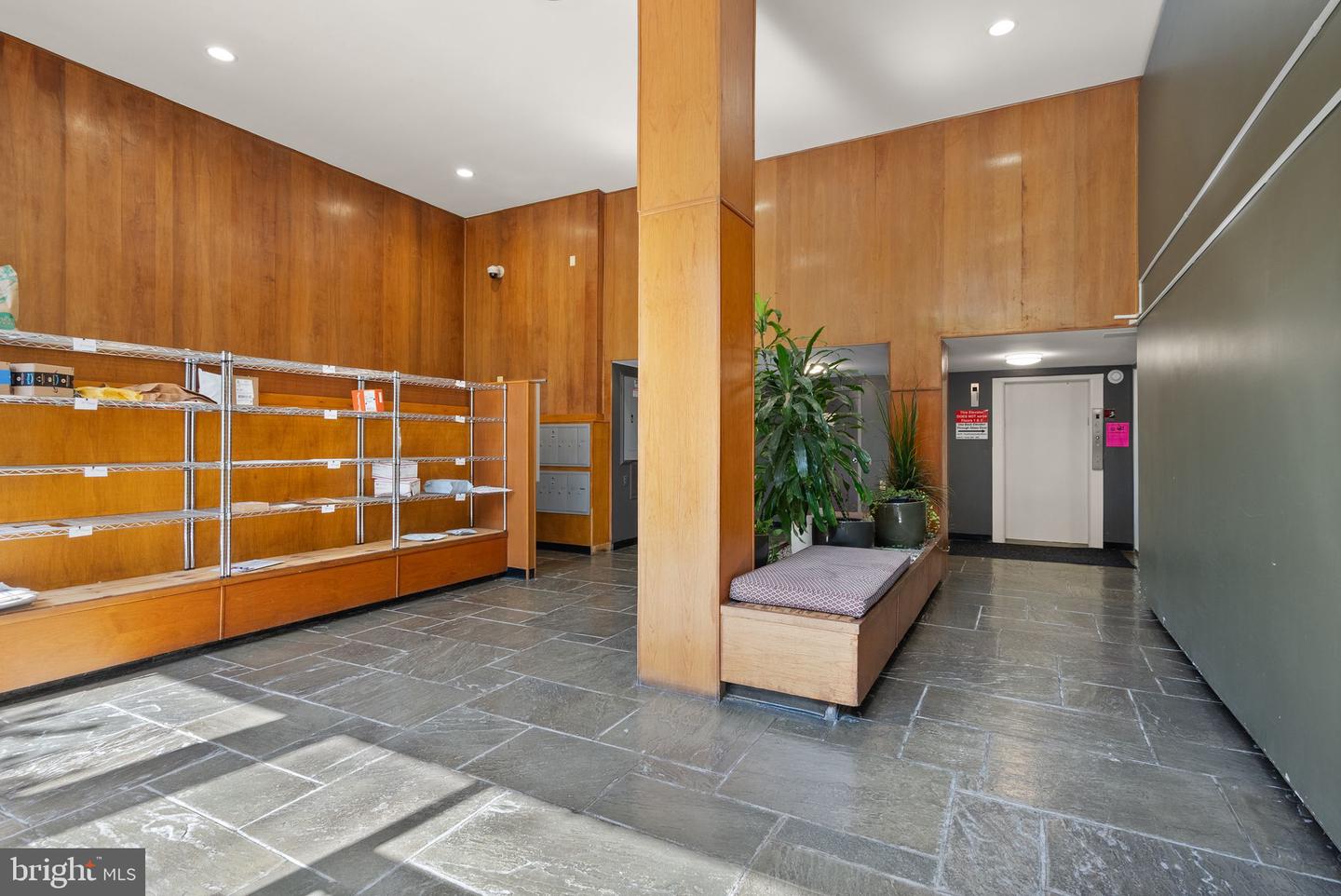 2030 N ADAMS ST #303, ARLINGTON, Virginia 22201, 2 Bedrooms Bedrooms, ,1 BathroomBathrooms,Residential,For sale,2030 N ADAMS ST #303,VAAR2059010 MLS # VAAR2059010