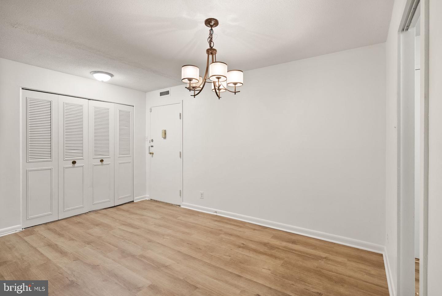 2030 N ADAMS ST #303, ARLINGTON, Virginia 22201, 2 Bedrooms Bedrooms, ,1 BathroomBathrooms,Residential,For sale,2030 N ADAMS ST #303,VAAR2059010 MLS # VAAR2059010