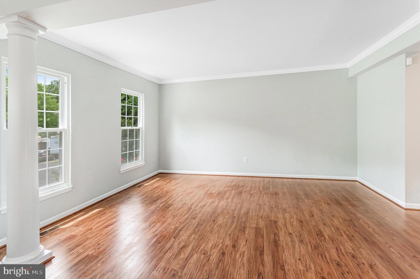 3652 KNOX CT, WOODBRIDGE, Virginia 22193, 4 Bedrooms Bedrooms, ,2 BathroomsBathrooms,Residential,For sale,3652 KNOX CT,VAPW2096766 MLS # VAPW2096766