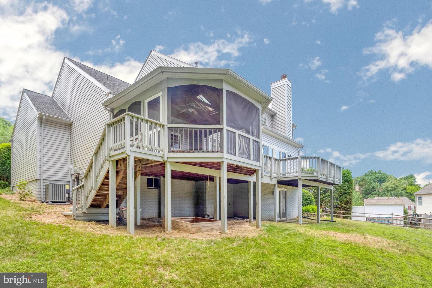3652 KNOX CT, WOODBRIDGE, Virginia 22193, 4 Bedrooms Bedrooms, ,2 BathroomsBathrooms,Residential,For sale,3652 KNOX CT,VAPW2096766 MLS # VAPW2096766