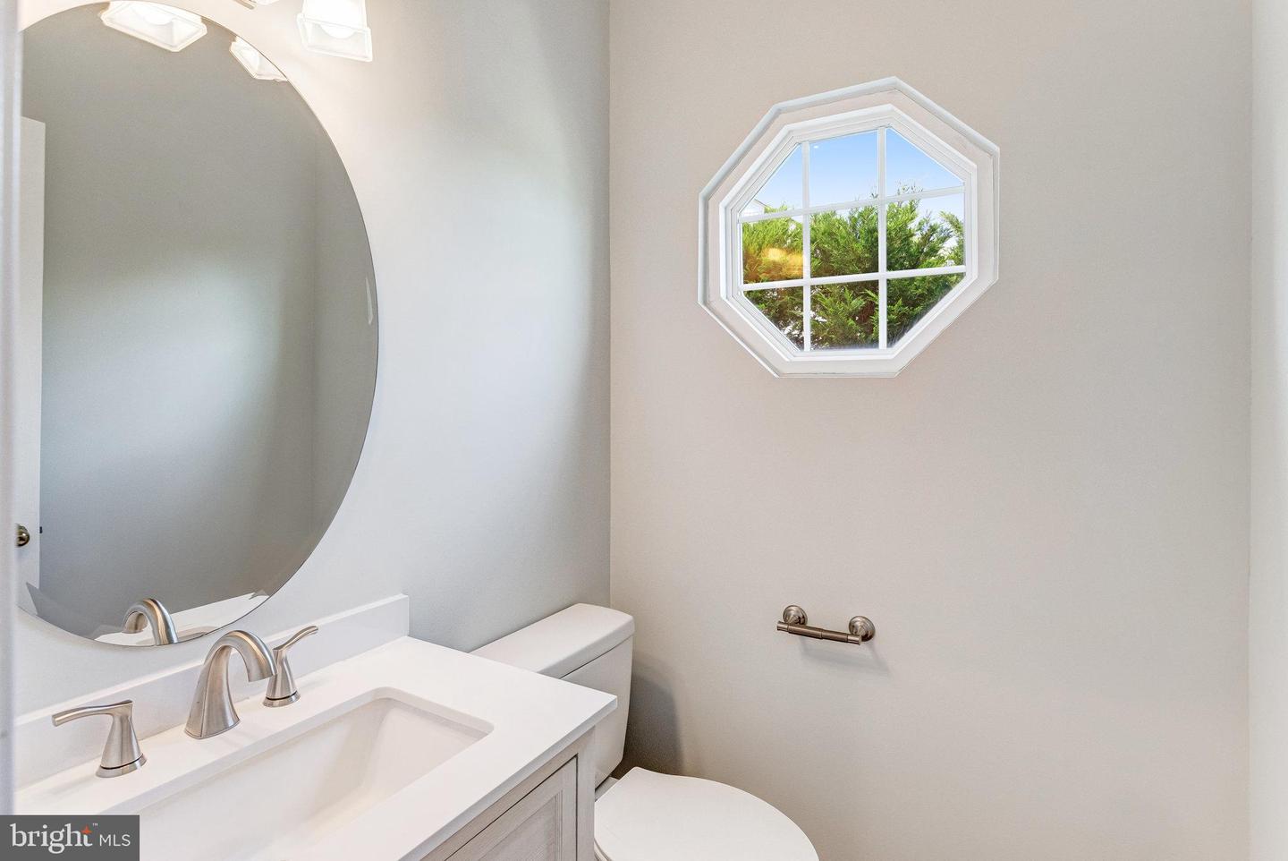 3652 KNOX CT, WOODBRIDGE, Virginia 22193, 4 Bedrooms Bedrooms, ,2 BathroomsBathrooms,Residential,For sale,3652 KNOX CT,VAPW2096766 MLS # VAPW2096766