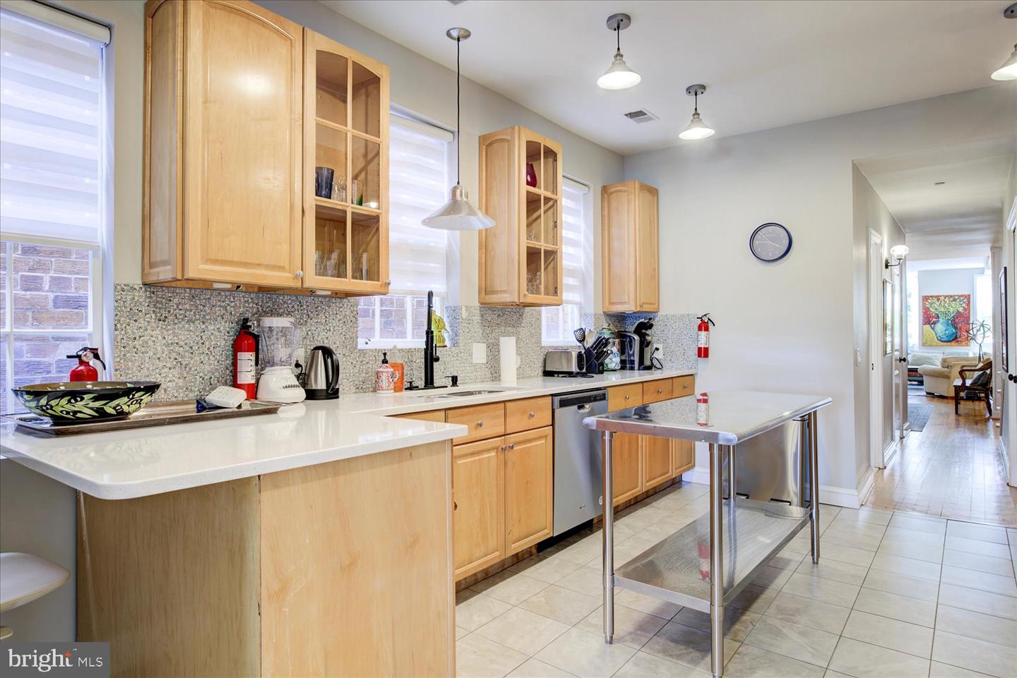 1118 F ST NE, WASHINGTON, District Of Columbia 20002, 8 Bedrooms Bedrooms, 12 Rooms Rooms,7 BathroomsBathrooms,Residential,For sale,1118 F ST NE,DCDC2205338 MLS # DCDC2205338