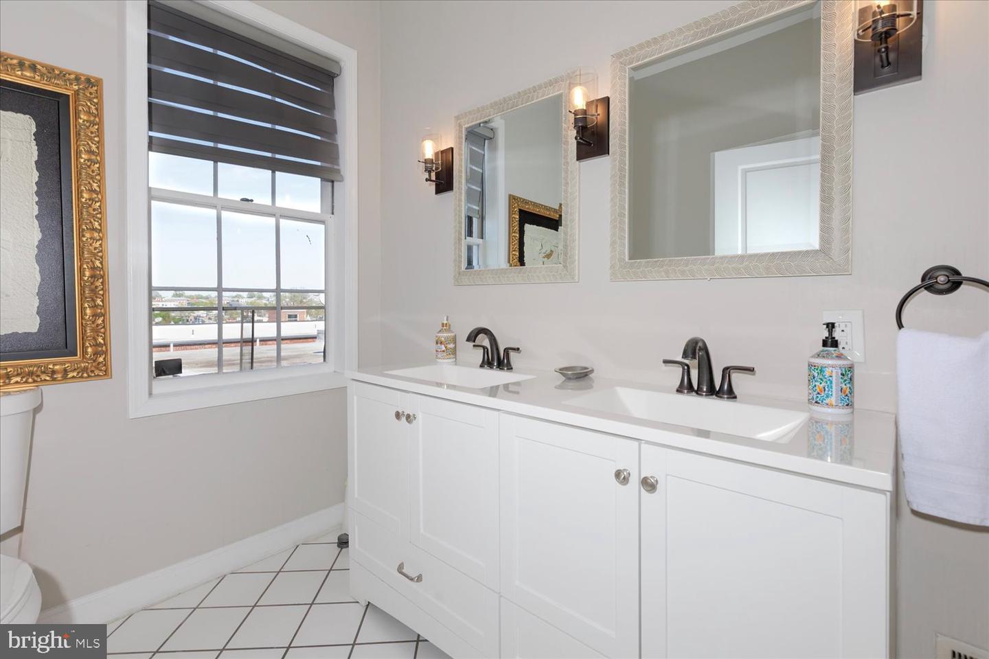 1118 F ST NE, WASHINGTON, District Of Columbia 20002, 8 Bedrooms Bedrooms, 12 Rooms Rooms,7 BathroomsBathrooms,Residential,For sale,1118 F ST NE,DCDC2205338 MLS # DCDC2205338