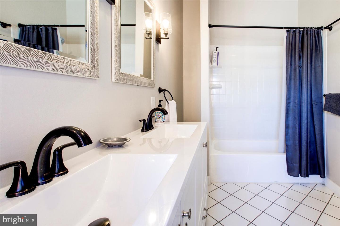 1118 F ST NE, WASHINGTON, District Of Columbia 20002, 8 Bedrooms Bedrooms, 12 Rooms Rooms,7 BathroomsBathrooms,Residential,For sale,1118 F ST NE,DCDC2205338 MLS # DCDC2205338