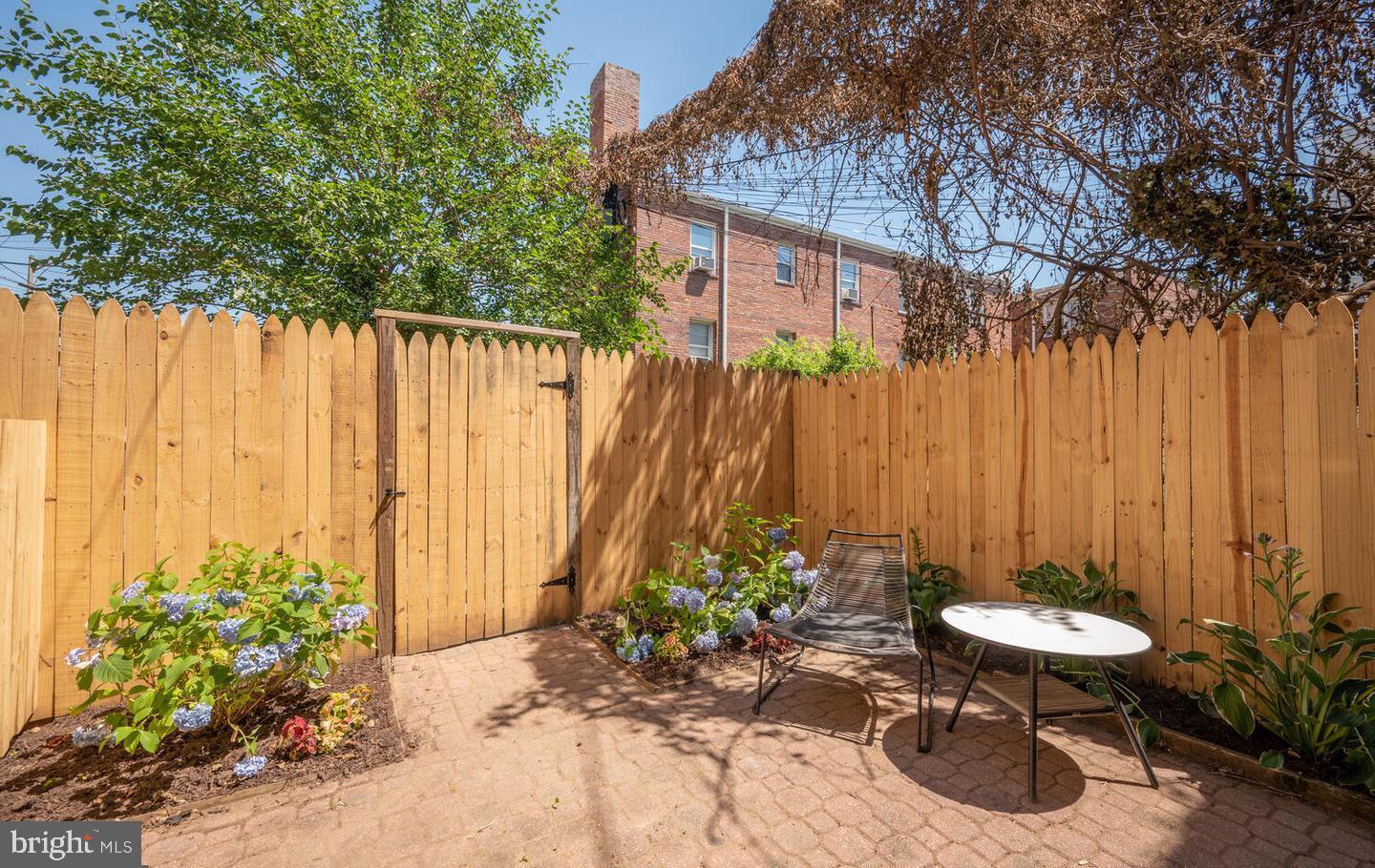 1118 F ST NE, WASHINGTON, District Of Columbia 20002, 8 Bedrooms Bedrooms, 12 Rooms Rooms,7 BathroomsBathrooms,Residential,For sale,1118 F ST NE,DCDC2205338 MLS # DCDC2205338