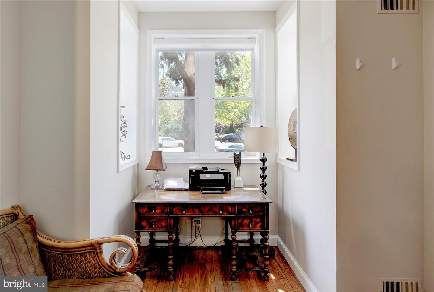 1118 F ST NE, WASHINGTON, District Of Columbia 20002, 8 Bedrooms Bedrooms, 12 Rooms Rooms,7 BathroomsBathrooms,Residential,For sale,1118 F ST NE,DCDC2205338 MLS # DCDC2205338