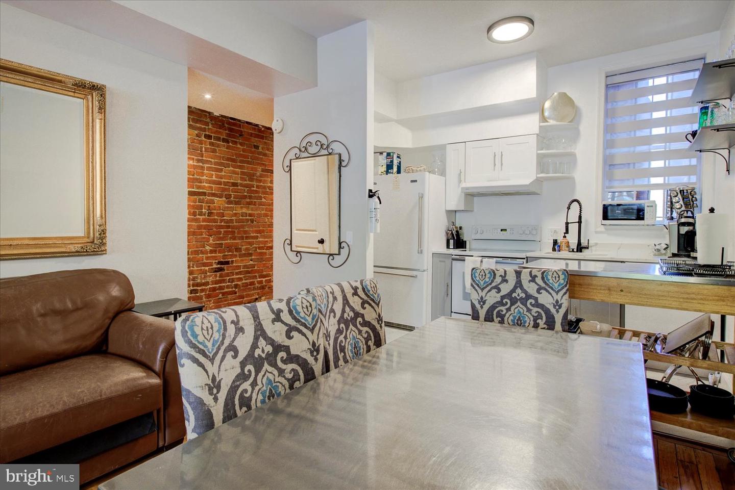 1118 F ST NE, WASHINGTON, District Of Columbia 20002, 8 Bedrooms Bedrooms, 12 Rooms Rooms,7 BathroomsBathrooms,Residential,For sale,1118 F ST NE,DCDC2205338 MLS # DCDC2205338