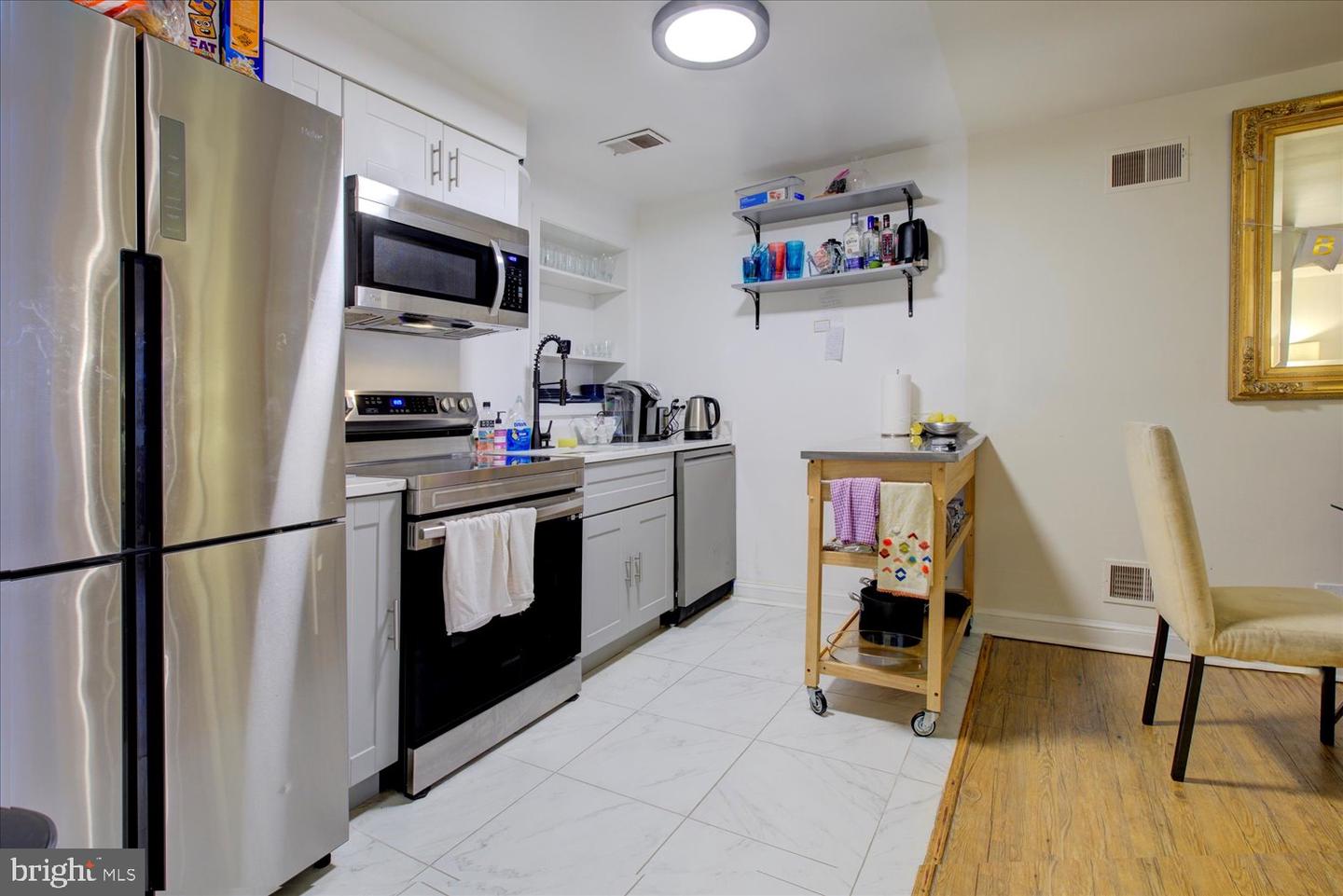 1118 F ST NE, WASHINGTON, District Of Columbia 20002, 8 Bedrooms Bedrooms, 12 Rooms Rooms,7 BathroomsBathrooms,Residential,For sale,1118 F ST NE,DCDC2205338 MLS # DCDC2205338