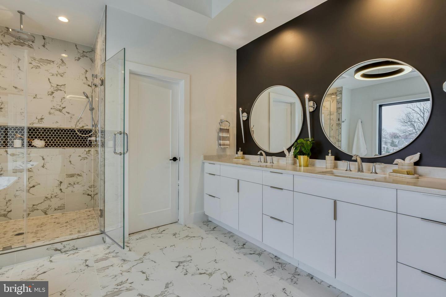 6400 26TH ST N, ARLINGTON, Virginia 22207, 6 Bedrooms Bedrooms, ,6 BathroomsBathrooms,Residential,For sale,6400 26TH ST N,VAAR2059100 MLS # VAAR2059100