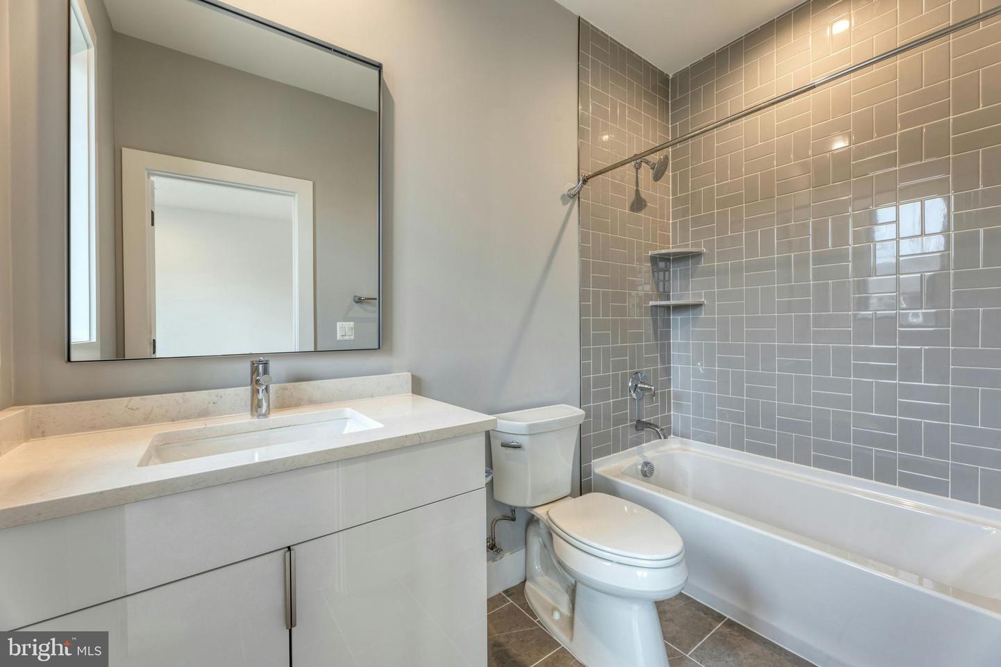 6400 26TH ST N, ARLINGTON, Virginia 22207, 6 Bedrooms Bedrooms, ,6 BathroomsBathrooms,Residential,For sale,6400 26TH ST N,VAAR2059100 MLS # VAAR2059100