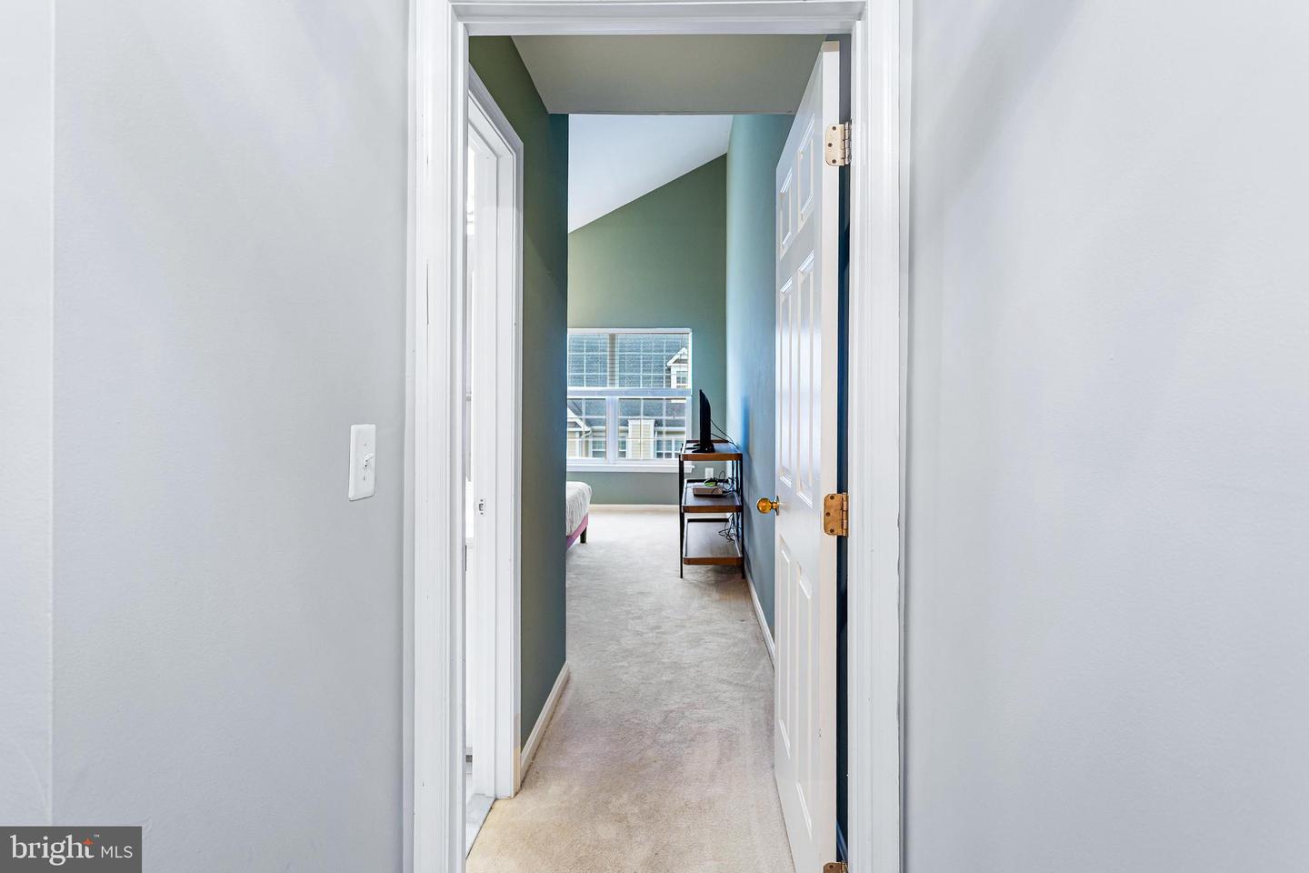 2711 BELLFOREST CT #405, VIENNA, Virginia 22180, 3 Bedrooms Bedrooms, ,2 BathroomsBathrooms,Residential,For sale,2711 BELLFOREST CT #405,VAFX2247020 MLS # VAFX2247020