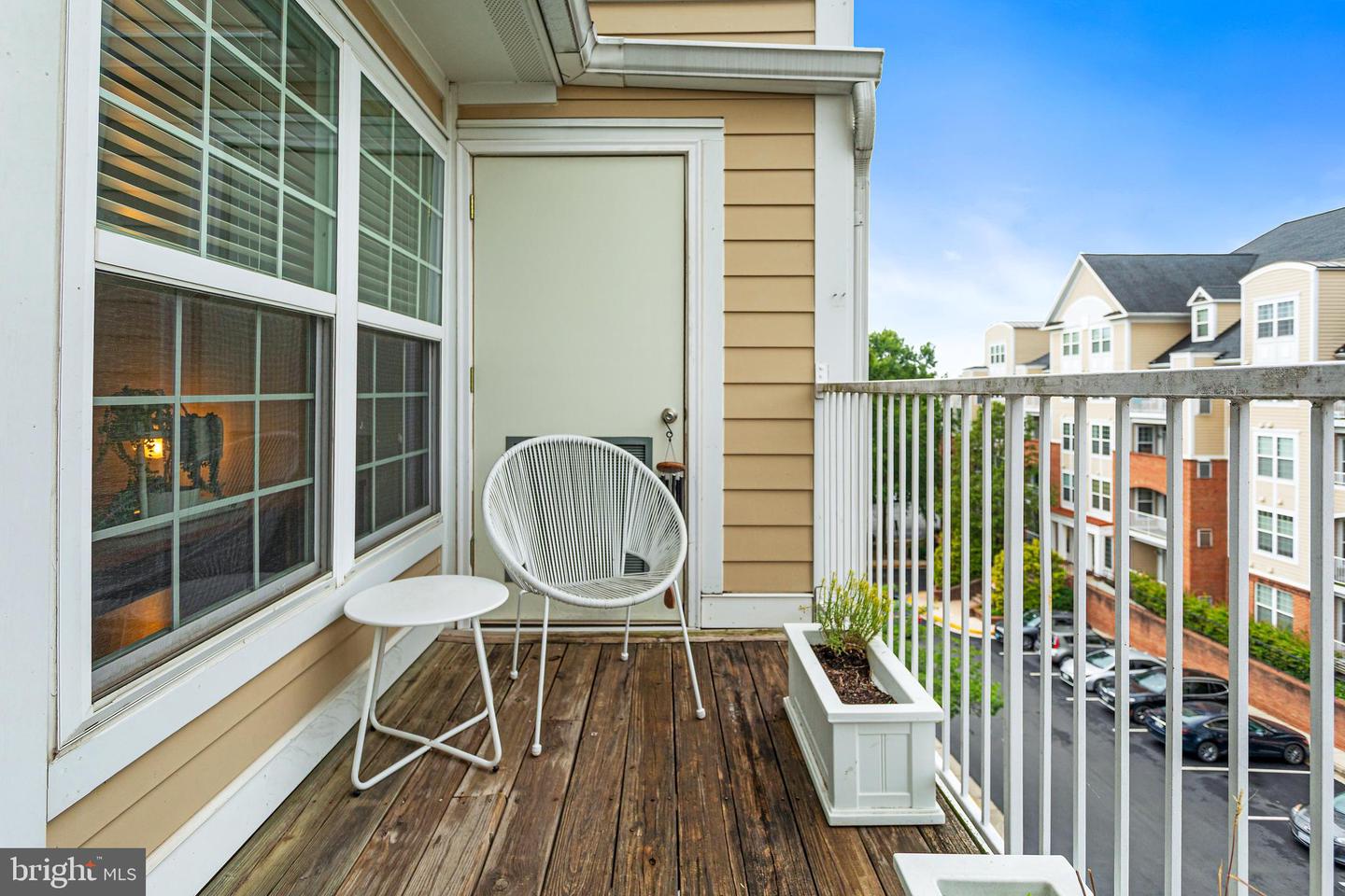 2711 BELLFOREST CT #405, VIENNA, Virginia 22180, 3 Bedrooms Bedrooms, ,2 BathroomsBathrooms,Residential,For sale,2711 BELLFOREST CT #405,VAFX2247020 MLS # VAFX2247020
