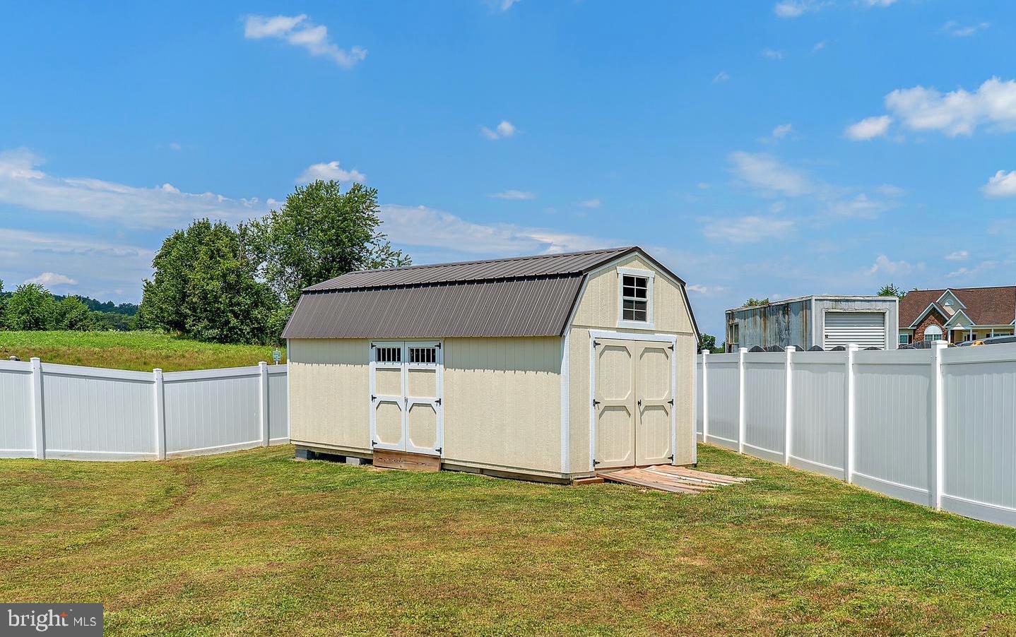 10314 LIMESTONE AVE, CULPEPER, Virginia 22701, 4 Bedrooms Bedrooms, ,5 BathroomsBathrooms,Residential,For sale,10314 LIMESTONE AVE,VACU2010776 MLS # VACU2010776