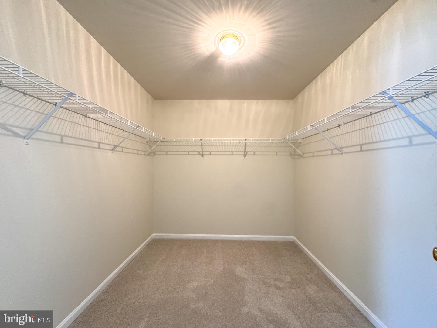 10315 WINTER PARK LN, SPOTSYLVANIA, Virginia 22553, 6 Bedrooms Bedrooms, ,4 BathroomsBathrooms,Residential,For sale,10315 WINTER PARK LN,VASP2033932 MLS # VASP2033932