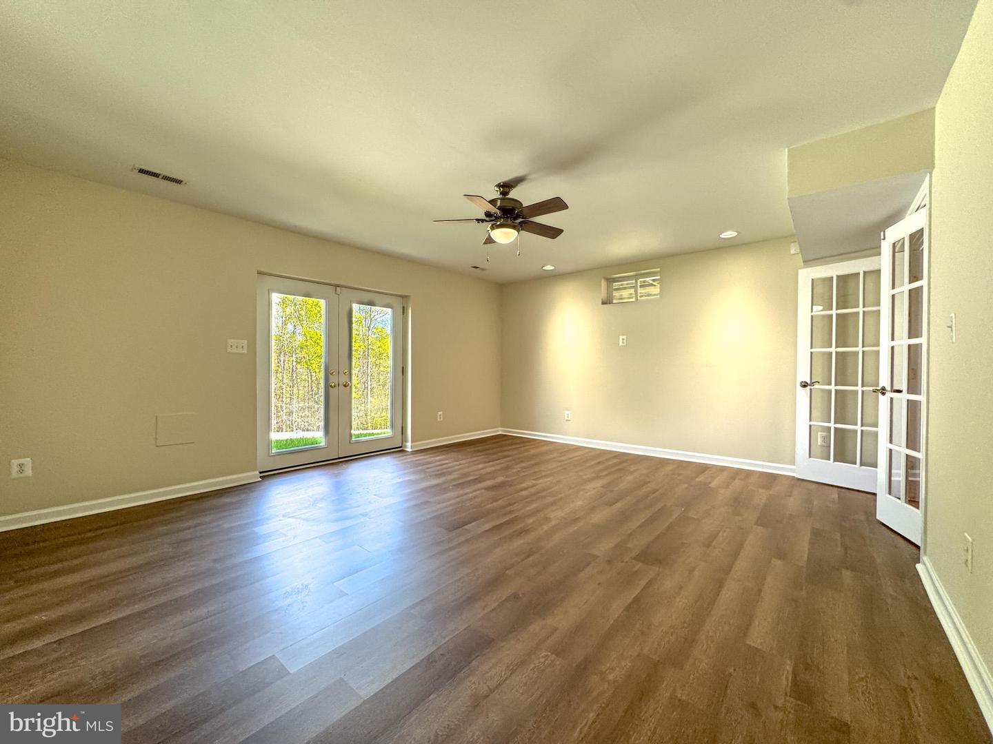 10315 WINTER PARK LN, SPOTSYLVANIA, Virginia 22553, 6 Bedrooms Bedrooms, ,4 BathroomsBathrooms,Residential,For sale,10315 WINTER PARK LN,VASP2033932 MLS # VASP2033932