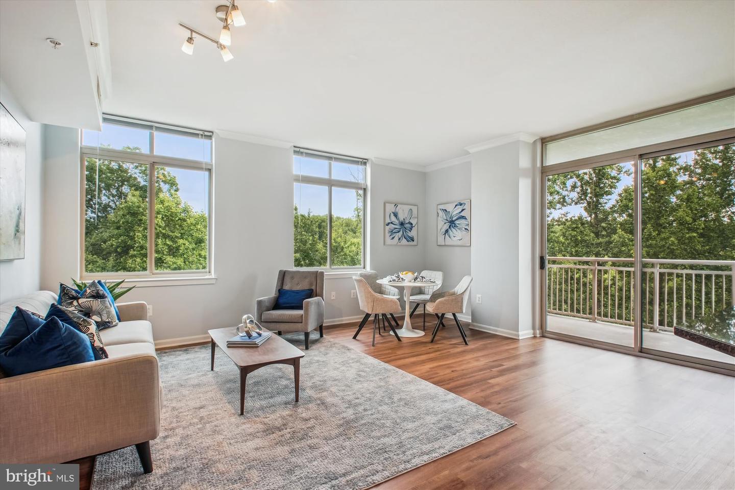 4480 MARKET COMMONS DR #509, FAIRFAX, Virginia 22033, 2 Bedrooms Bedrooms, ,2 BathroomsBathrooms,Residential,For sale,4480 MARKET COMMONS DR #509,VAFX2197724 MLS # VAFX2197724