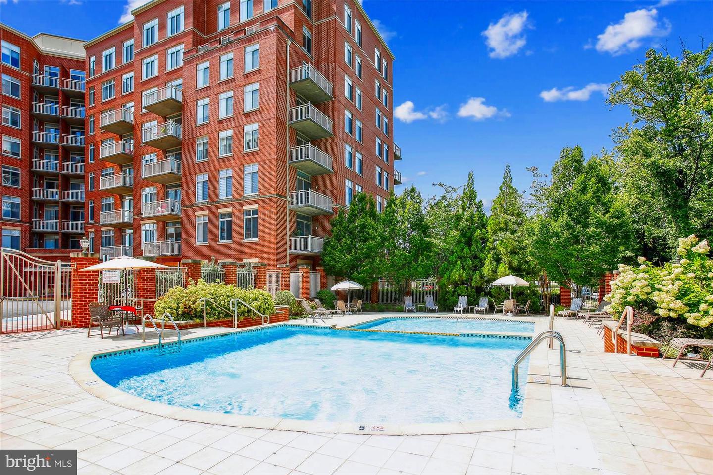 4480 MARKET COMMONS DR #509, FAIRFAX, Virginia 22033, 2 Bedrooms Bedrooms, ,2 BathroomsBathrooms,Residential,For sale,4480 MARKET COMMONS DR #509,VAFX2197724 MLS # VAFX2197724