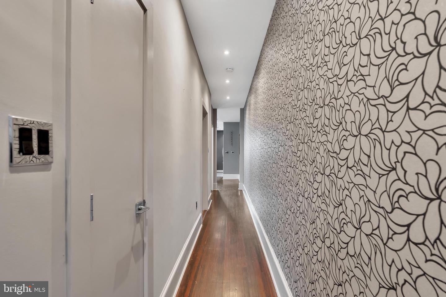 149 R ST NE #6, WASHINGTON, District Of Columbia 20002, 2 Bedrooms Bedrooms, ,1 BathroomBathrooms,Residential,For sale,149 R ST NE #6,DCDC2168350 MLS # DCDC2168350