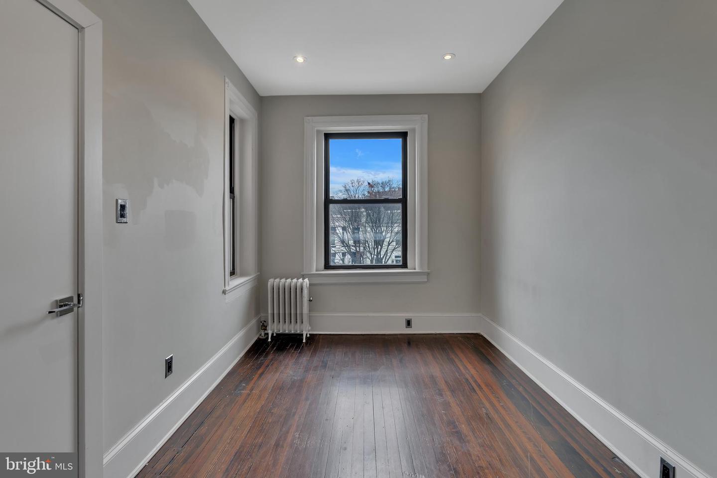 149 R ST NE #6, WASHINGTON, District Of Columbia 20002, 2 Bedrooms Bedrooms, ,1 BathroomBathrooms,Residential,For sale,149 R ST NE #6,DCDC2168350 MLS # DCDC2168350