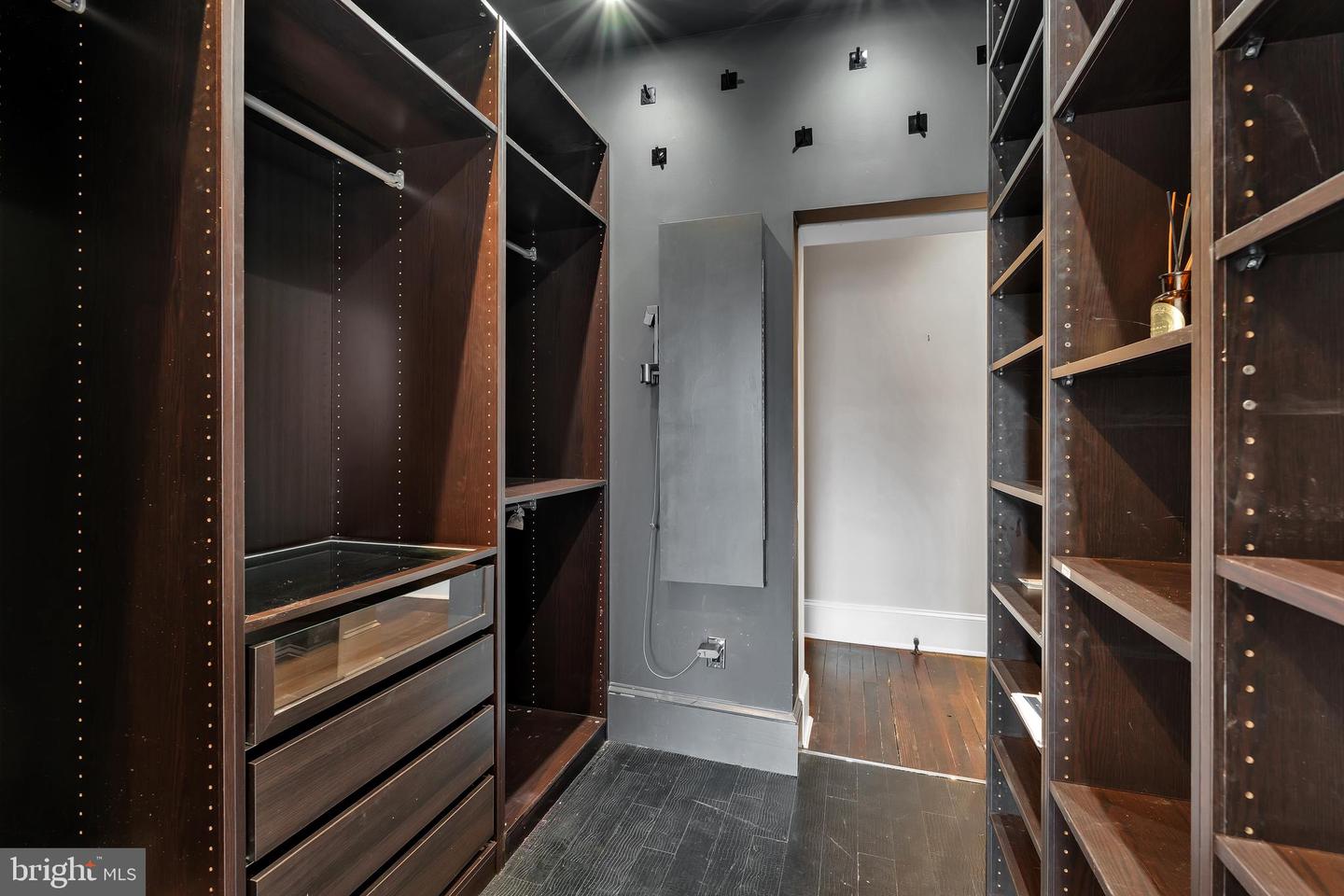 149 R ST NE #6, WASHINGTON, District Of Columbia 20002, 2 Bedrooms Bedrooms, ,1 BathroomBathrooms,Residential,For sale,149 R ST NE #6,DCDC2168350 MLS # DCDC2168350