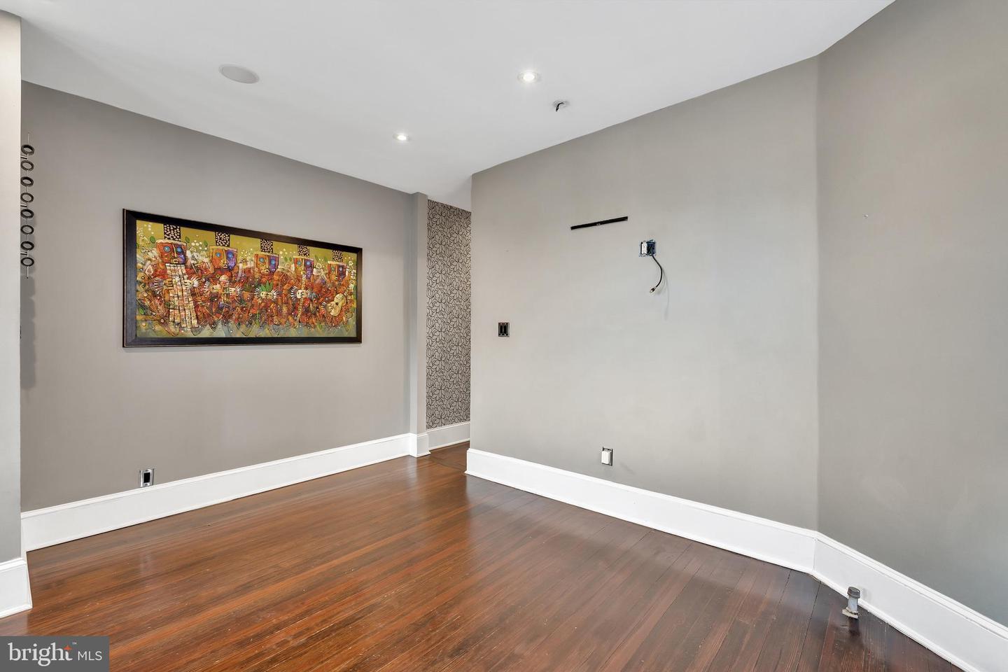 149 R ST NE #6, WASHINGTON, District Of Columbia 20002, 2 Bedrooms Bedrooms, ,1 BathroomBathrooms,Residential,For sale,149 R ST NE #6,DCDC2168350 MLS # DCDC2168350