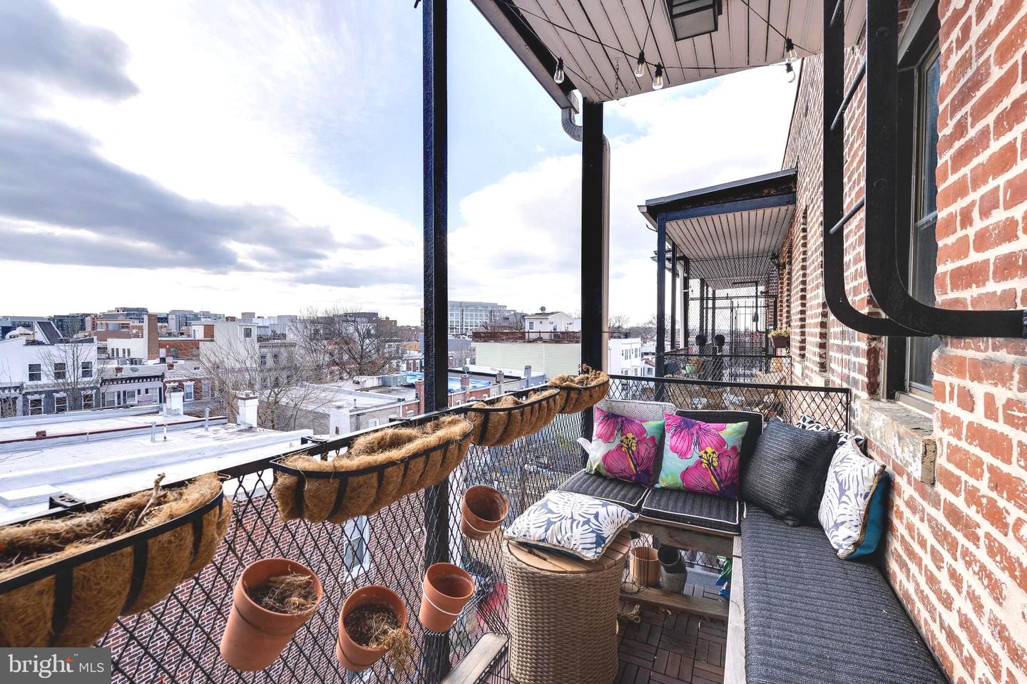 149 R ST NE #6, WASHINGTON, District Of Columbia 20002, 2 Bedrooms Bedrooms, ,1 BathroomBathrooms,Residential,For sale,149 R ST NE #6,DCDC2168350 MLS # DCDC2168350