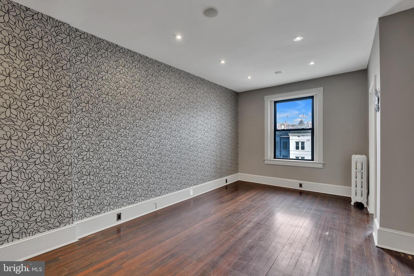 149 R ST NE #6, WASHINGTON, District Of Columbia 20002, 2 Bedrooms Bedrooms, ,1 BathroomBathrooms,Residential,For sale,149 R ST NE #6,DCDC2168350 MLS # DCDC2168350