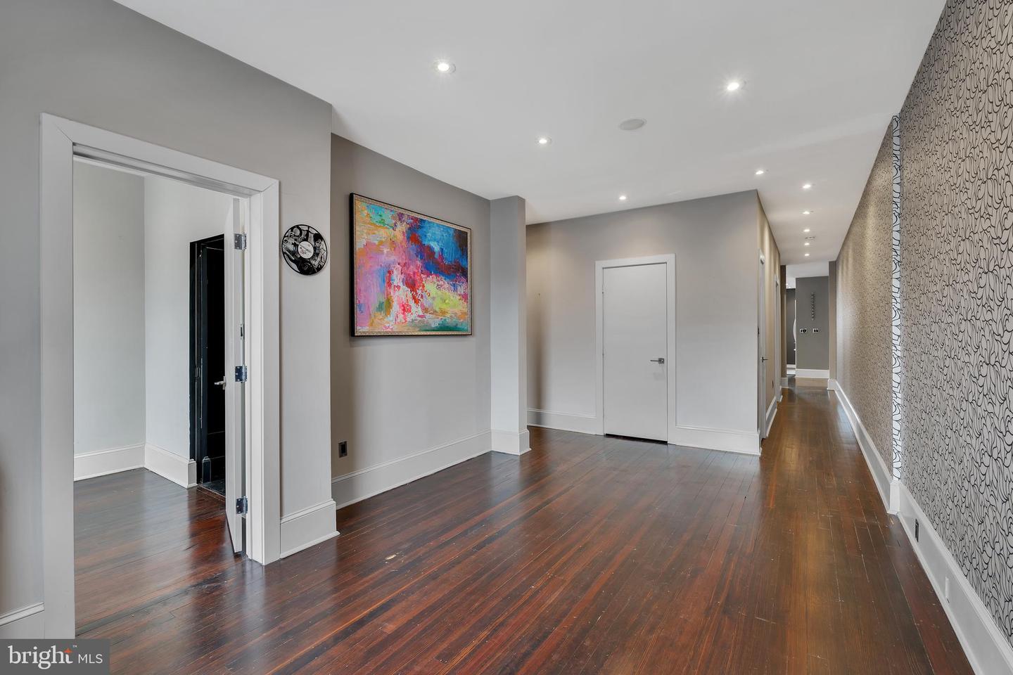 149 R ST NE #6, WASHINGTON, District Of Columbia 20002, 2 Bedrooms Bedrooms, ,1 BathroomBathrooms,Residential,For sale,149 R ST NE #6,DCDC2168350 MLS # DCDC2168350