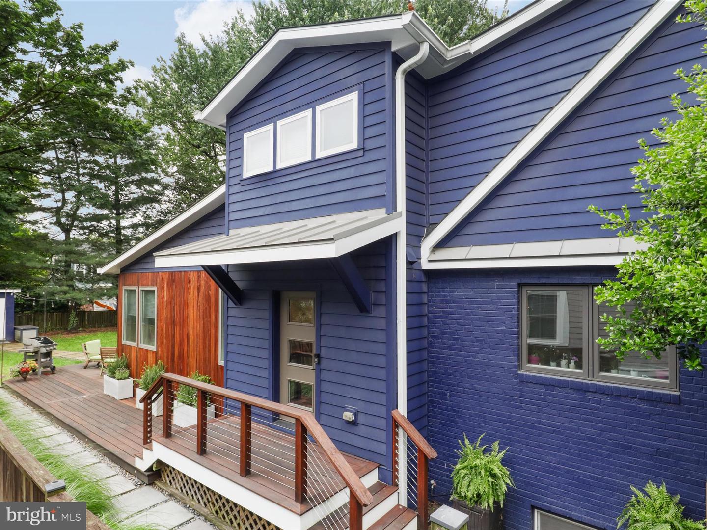 6230 21ST ST N, ARLINGTON, Virginia 22205, 4 Bedrooms Bedrooms, 14 Rooms Rooms,3 BathroomsBathrooms,Residential,For sale,6230 21ST ST N,VAAR2052370 MLS # VAAR2052370