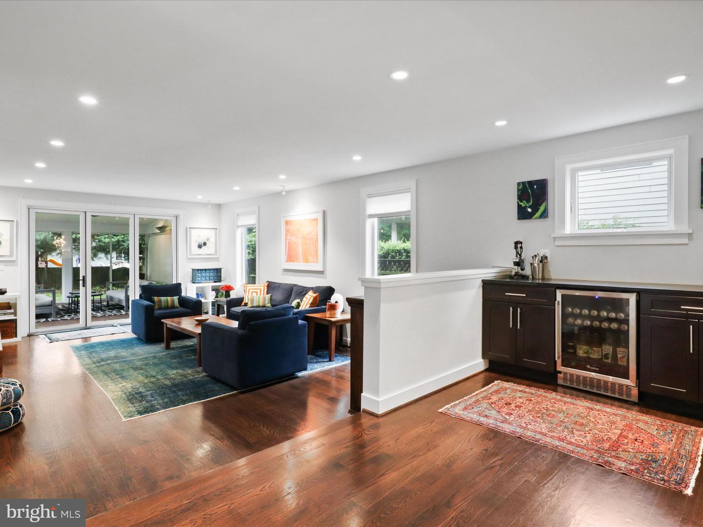 6230 21ST ST N, ARLINGTON, Virginia 22205, 4 Bedrooms Bedrooms, 14 Rooms Rooms,3 BathroomsBathrooms,Residential,For sale,6230 21ST ST N,VAAR2052370 MLS # VAAR2052370