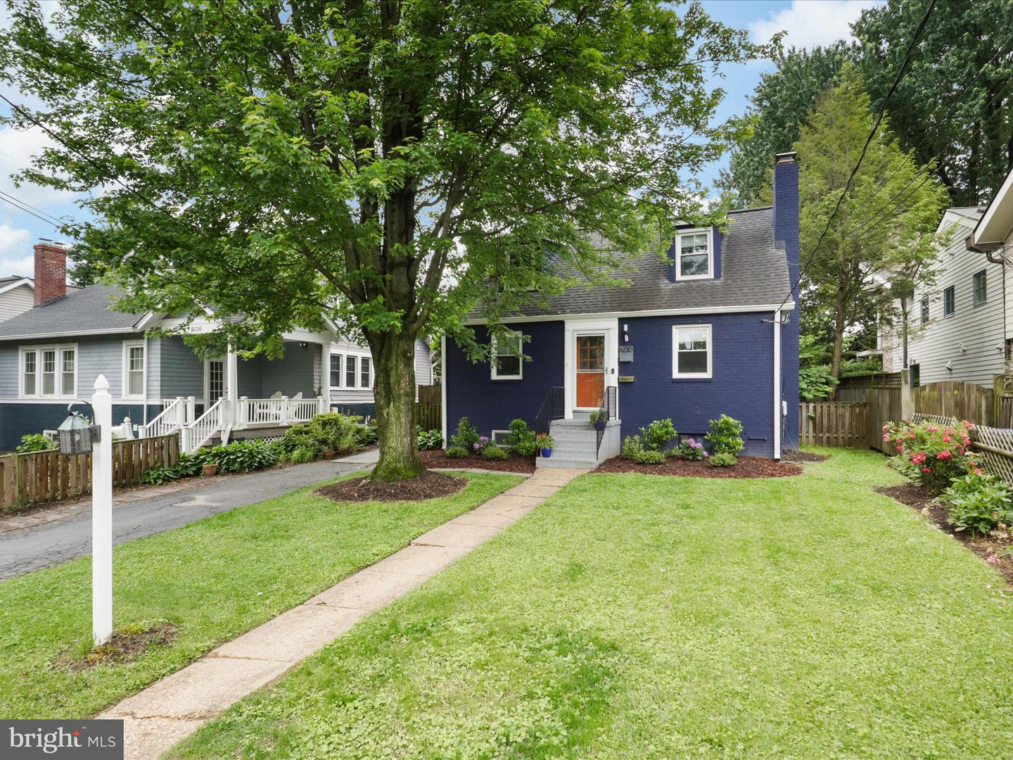 6230 21ST ST N, ARLINGTON, Virginia 22205, 4 Bedrooms Bedrooms, 14 Rooms Rooms,3 BathroomsBathrooms,Residential,For sale,6230 21ST ST N,VAAR2052370 MLS # VAAR2052370
