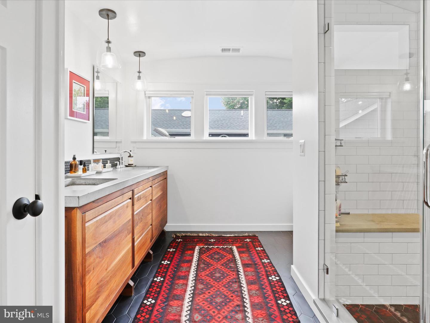 6230 21ST ST N, ARLINGTON, Virginia 22205, 4 Bedrooms Bedrooms, 14 Rooms Rooms,3 BathroomsBathrooms,Residential,For sale,6230 21ST ST N,VAAR2052370 MLS # VAAR2052370