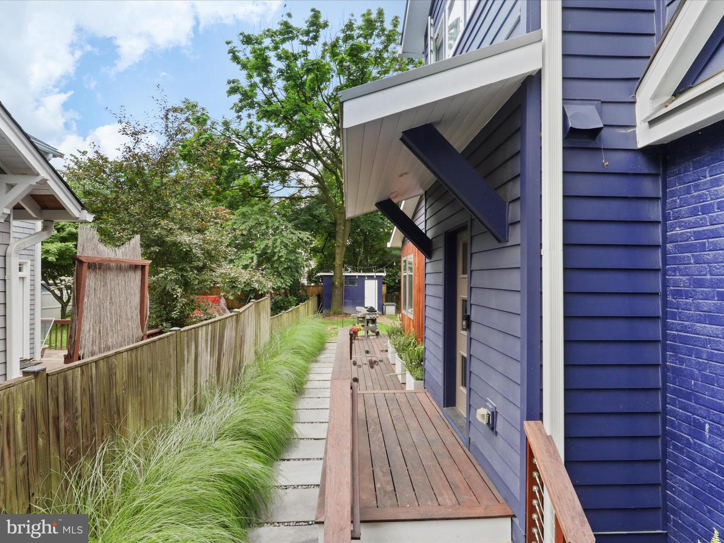 6230 21ST ST N, ARLINGTON, Virginia 22205, 4 Bedrooms Bedrooms, 14 Rooms Rooms,3 BathroomsBathrooms,Residential,For sale,6230 21ST ST N,VAAR2052370 MLS # VAAR2052370