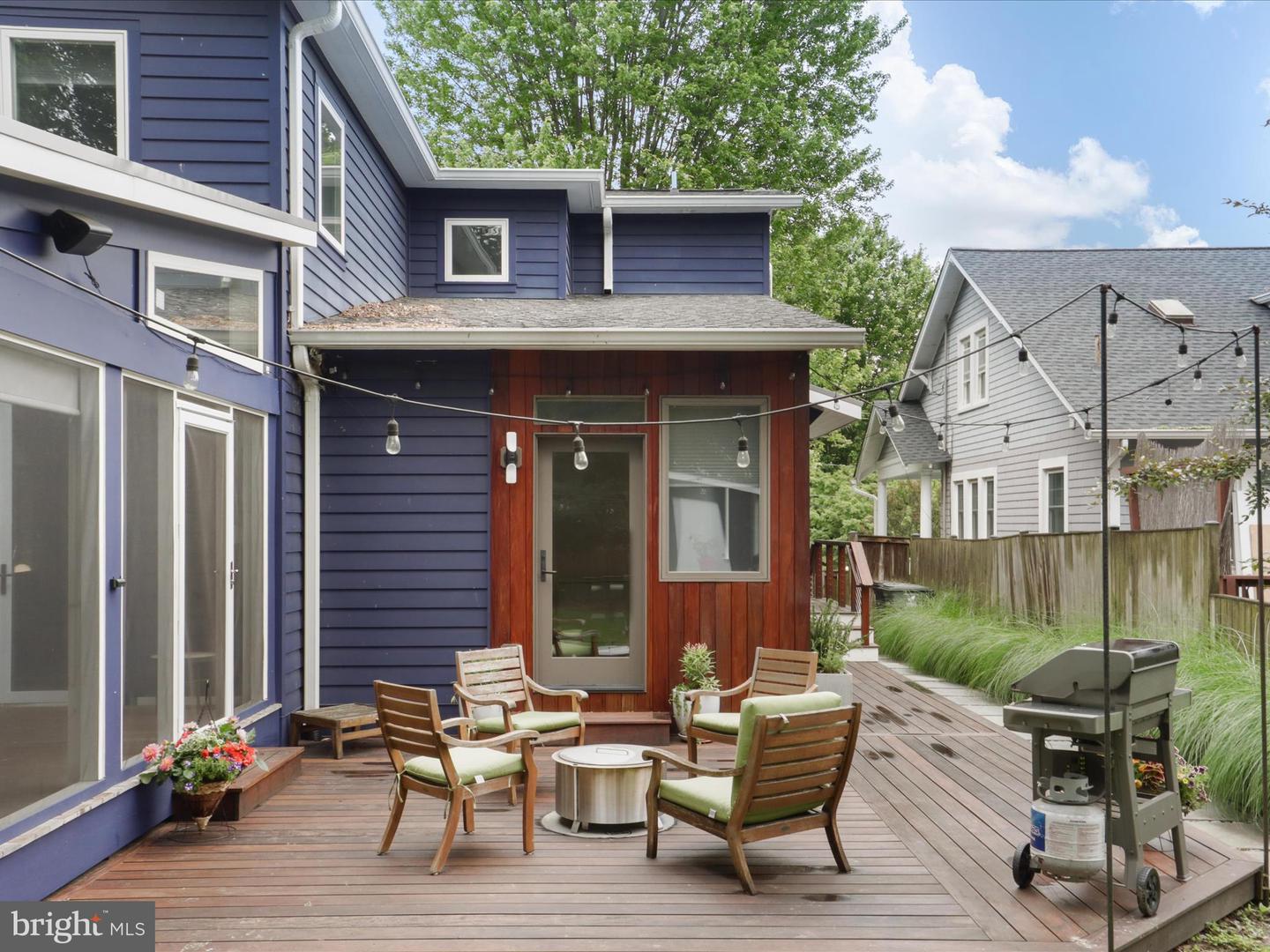 6230 21ST ST N, ARLINGTON, Virginia 22205, 4 Bedrooms Bedrooms, 14 Rooms Rooms,3 BathroomsBathrooms,Residential,For sale,6230 21ST ST N,VAAR2052370 MLS # VAAR2052370
