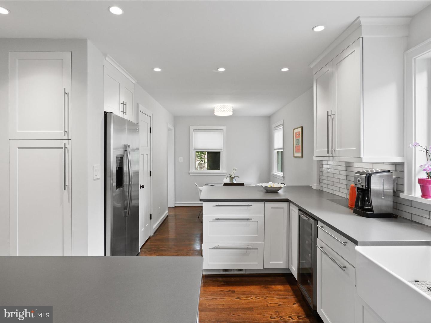 6230 21ST ST N, ARLINGTON, Virginia 22205, 4 Bedrooms Bedrooms, 14 Rooms Rooms,3 BathroomsBathrooms,Residential,For sale,6230 21ST ST N,VAAR2052370 MLS # VAAR2052370