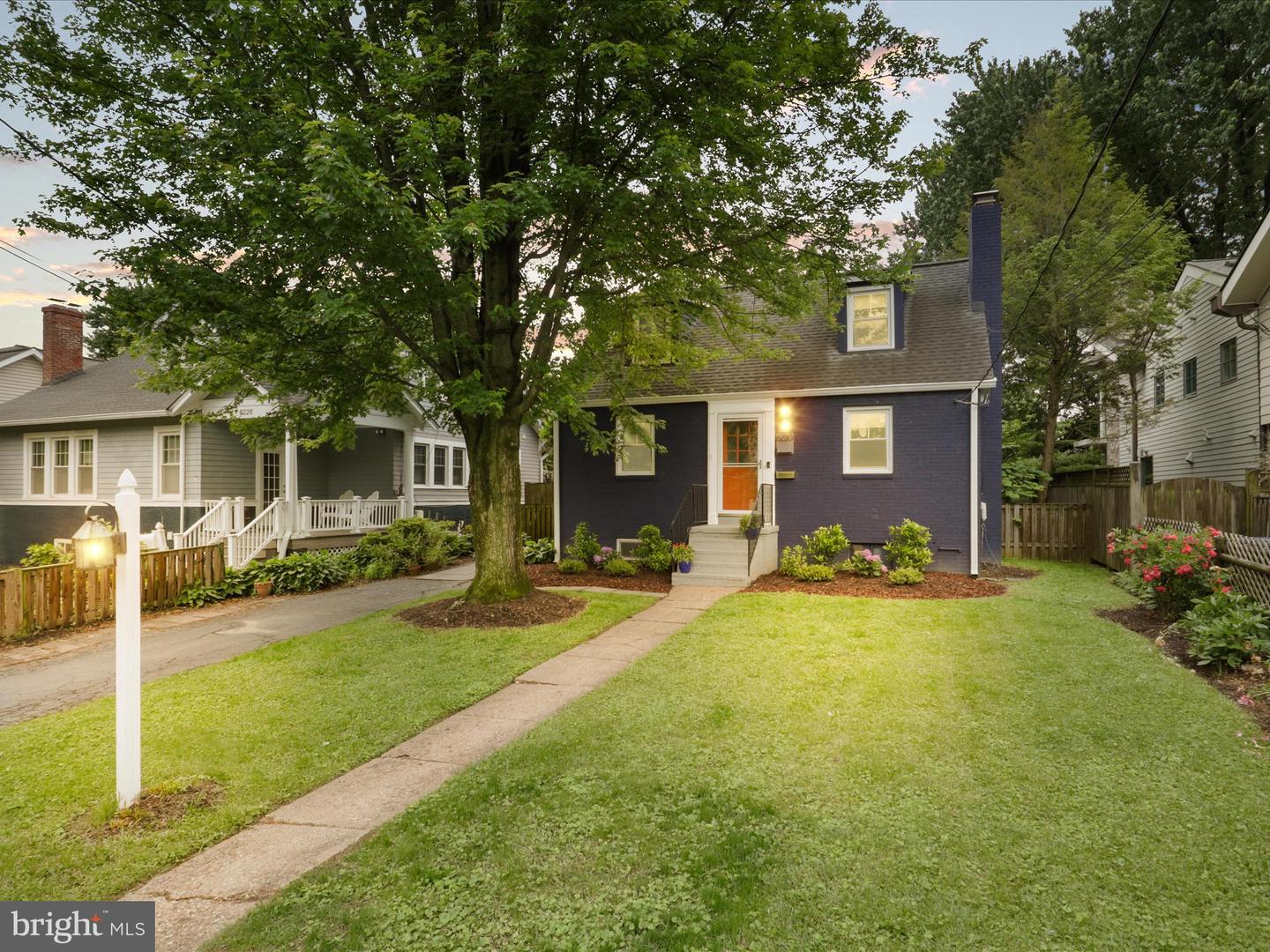 6230 21ST ST N, ARLINGTON, Virginia 22205, 4 Bedrooms Bedrooms, 14 Rooms Rooms,3 BathroomsBathrooms,Residential,For sale,6230 21ST ST N,VAAR2052370 MLS # VAAR2052370