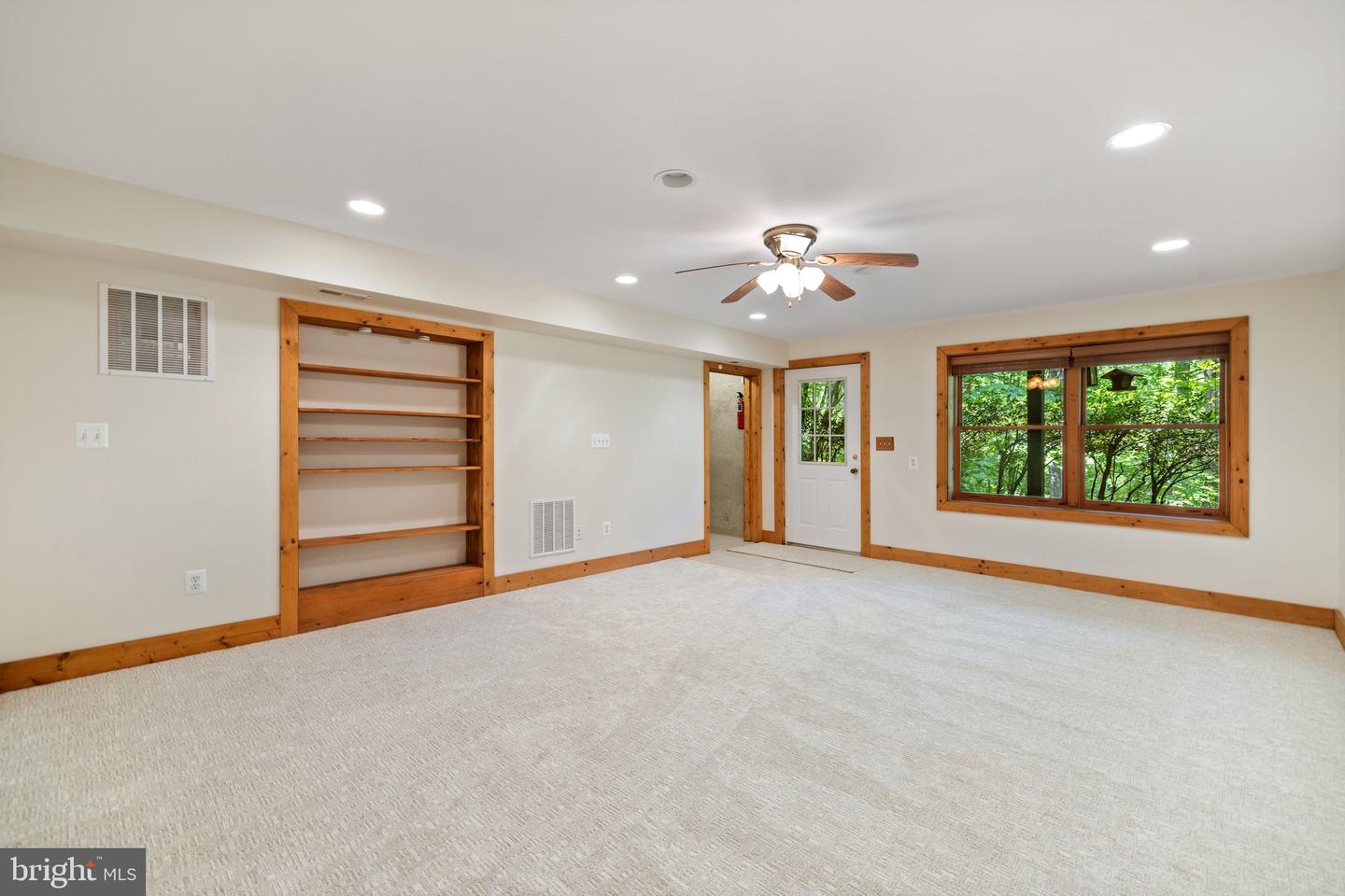 47 GORE RD, CASTLETON, Virginia 22716, 2 Bedrooms Bedrooms, ,2 BathroomsBathrooms,Residential,For sale,47 GORE RD,VARP2001944 MLS # VARP2001944