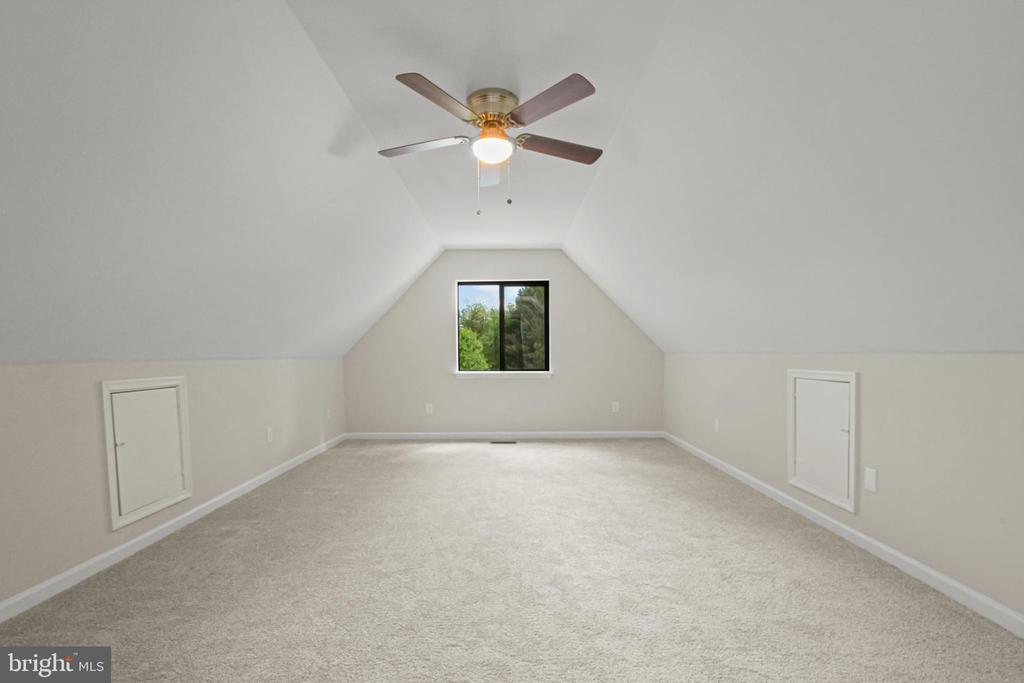 1132 AMBER RIDGE RD, CHARLOTTESVILLE, Virginia 22901, 4 Bedrooms Bedrooms, ,2 BathroomsBathrooms,Residential,1132 AMBER RIDGE RD,VAAB2000954 MLS # VAAB2000954