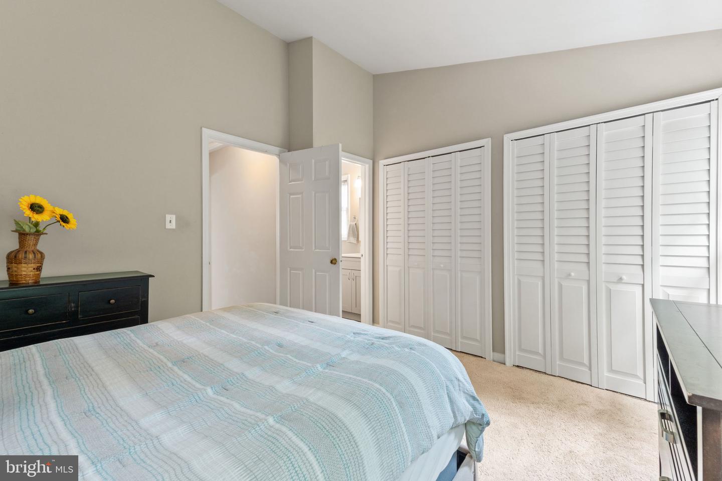 6360 CHIMNEY WOOD CT, ALEXANDRIA, Virginia 22306, 2 Bedrooms Bedrooms, ,3 BathroomsBathrooms,Residential,For sale,6360 CHIMNEY WOOD CT,VAFX2222070 MLS # VAFX2222070